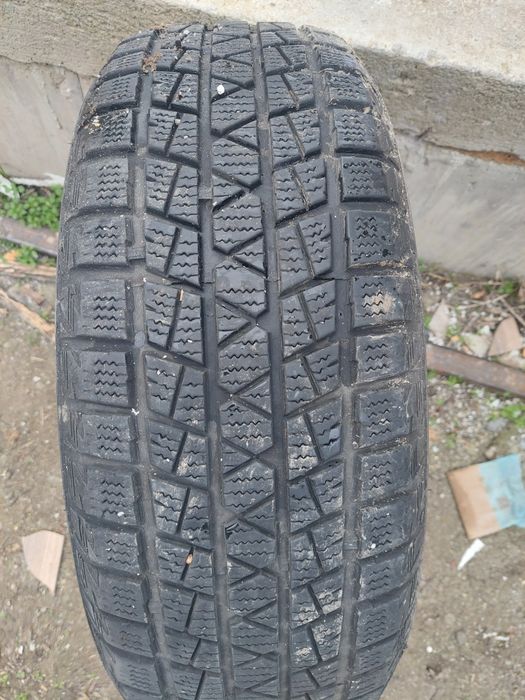 Anvelope 215 60 17 iarna