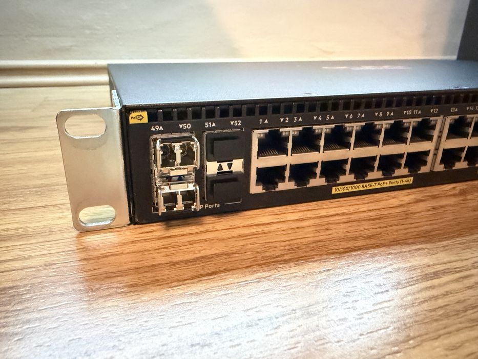 Switch HPE Aruba Networking 2930F 48G PoE+ 4SFP Switch (JL262A) J4858C