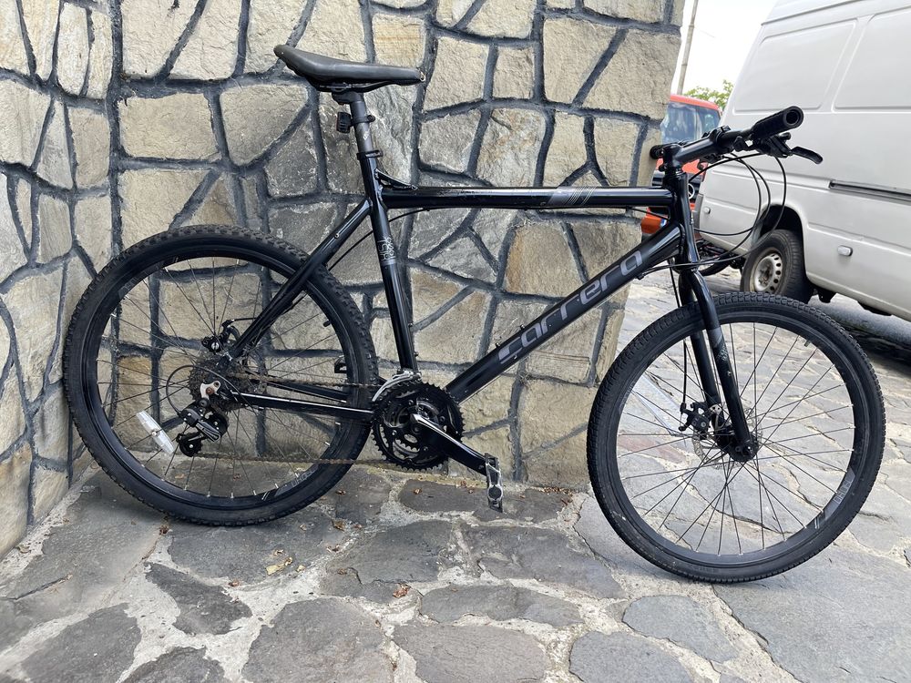 Bicicleta Carrera frane pe disc roti 26”