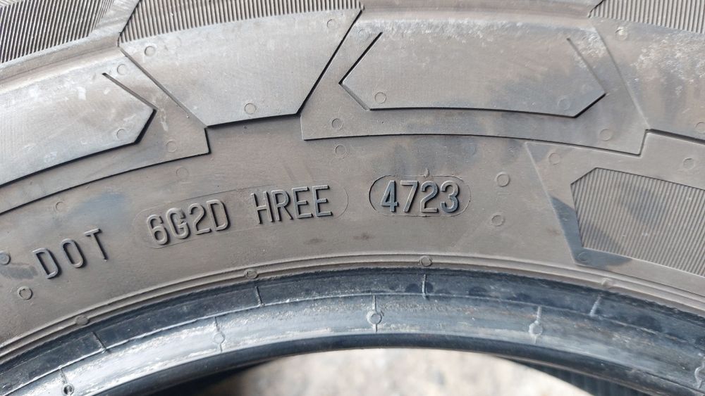 Зимни гуми за Бус 225/65/16 C Continental VanContact Winter 2 броя