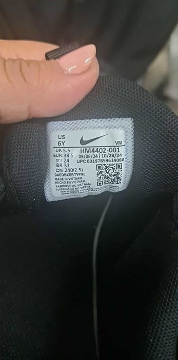 Маратонки Nike номер 38