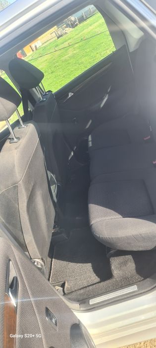 Vând Mercedes-Benz A200