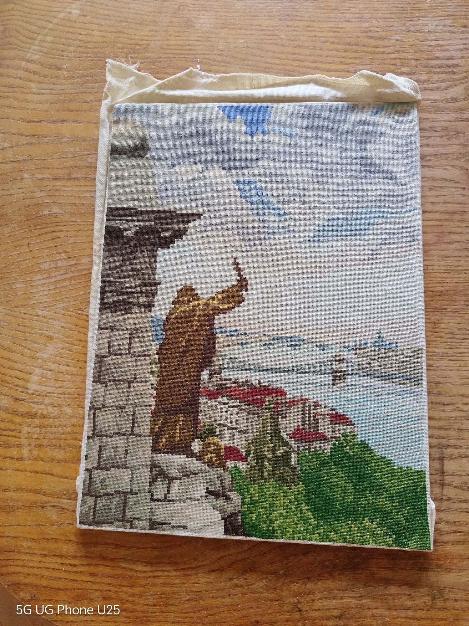 Гоблени  6 на бр .