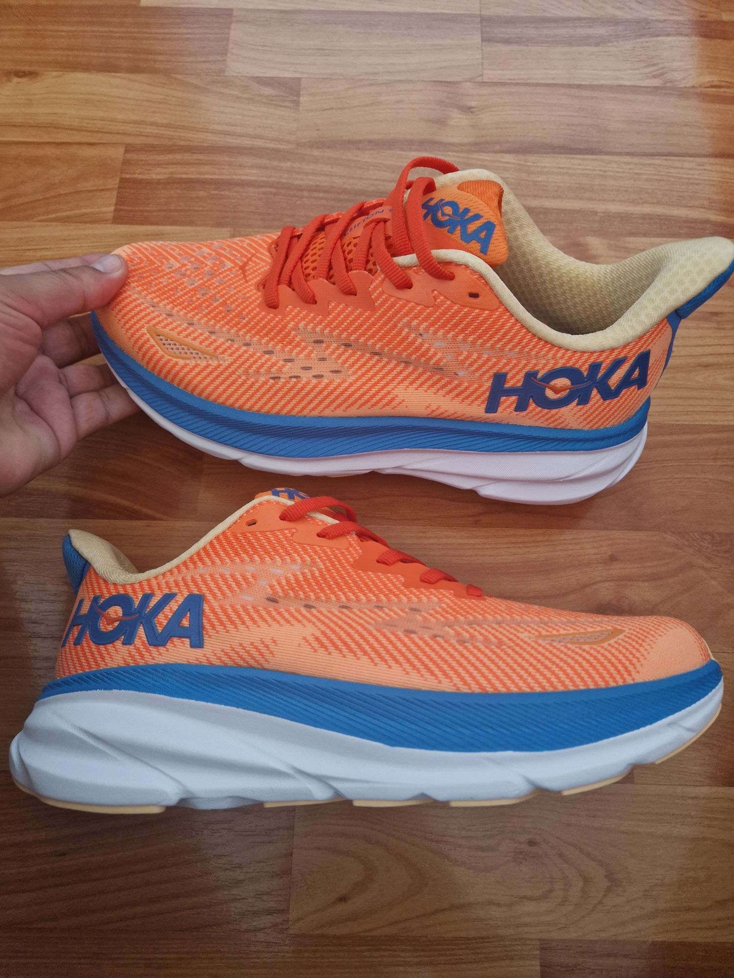 Adidași Hoka Clifton 9