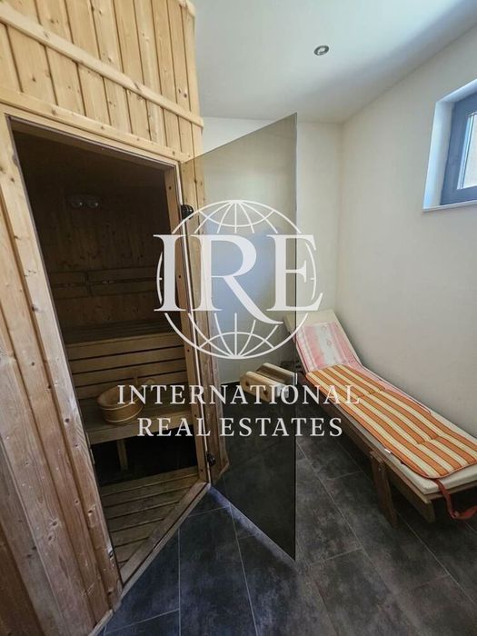 Продава се Двустаен апартамент в Варна, м-т Траката - 71 кв.м за 2226 €/кв.м - Снимка #3