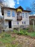 Къща в Ловеч, област-с.Катунец площ 82 цена 20000