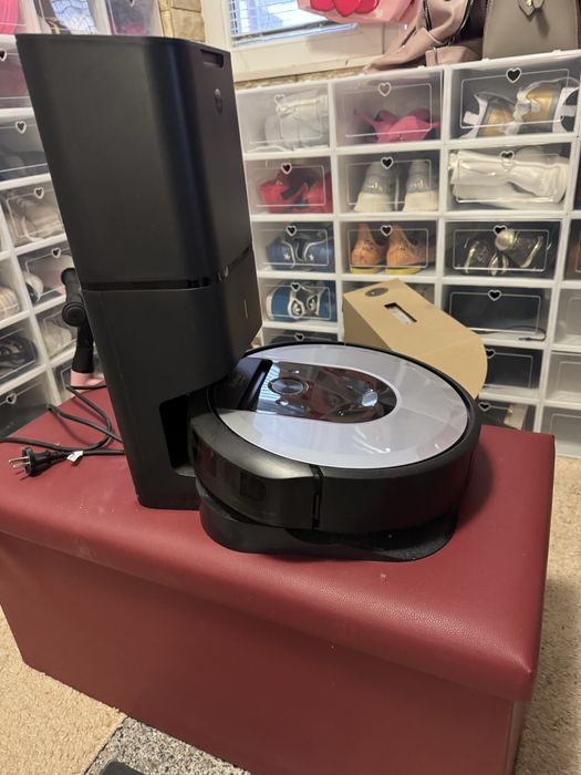Robot roomba i7 +