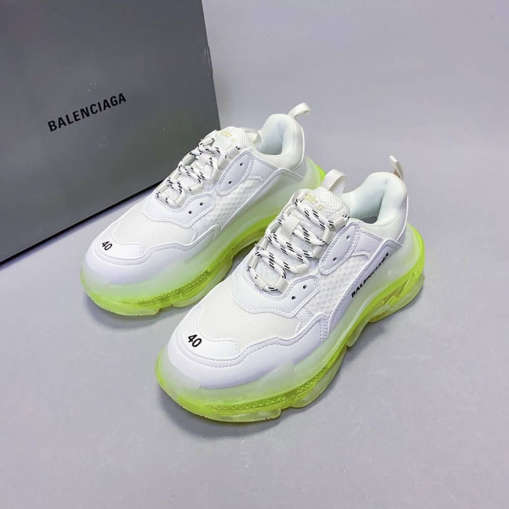 Adidasi Balenciaga Triple S Calitate Premium