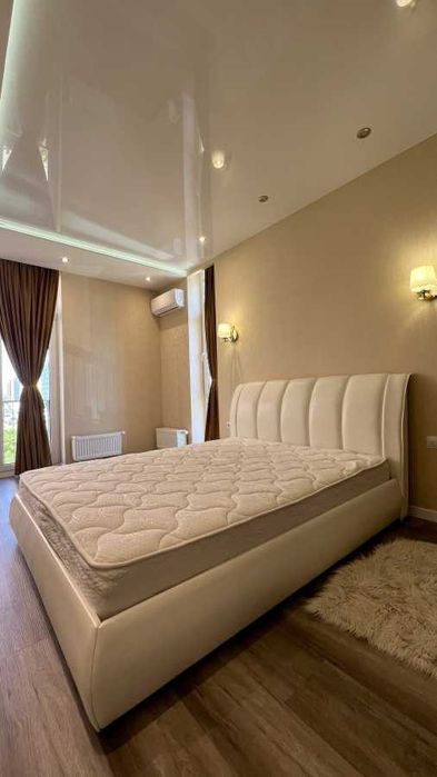 Дава се под наем Тристаен апартамент в София, Център - 90 кв.м за 561 € - Снимка #3