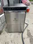 Професионална миялна чашомиялна electrolux