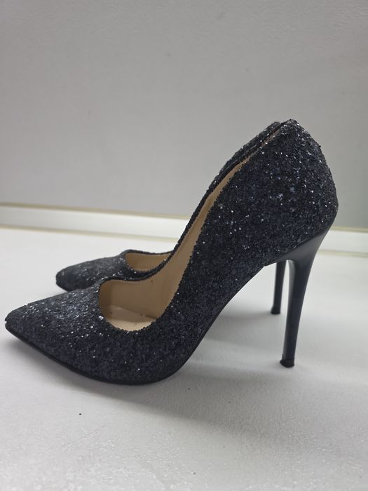 Дамски обувки с висок ток с брокат