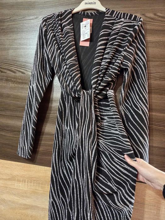 Елегантна нова рокля La look italy