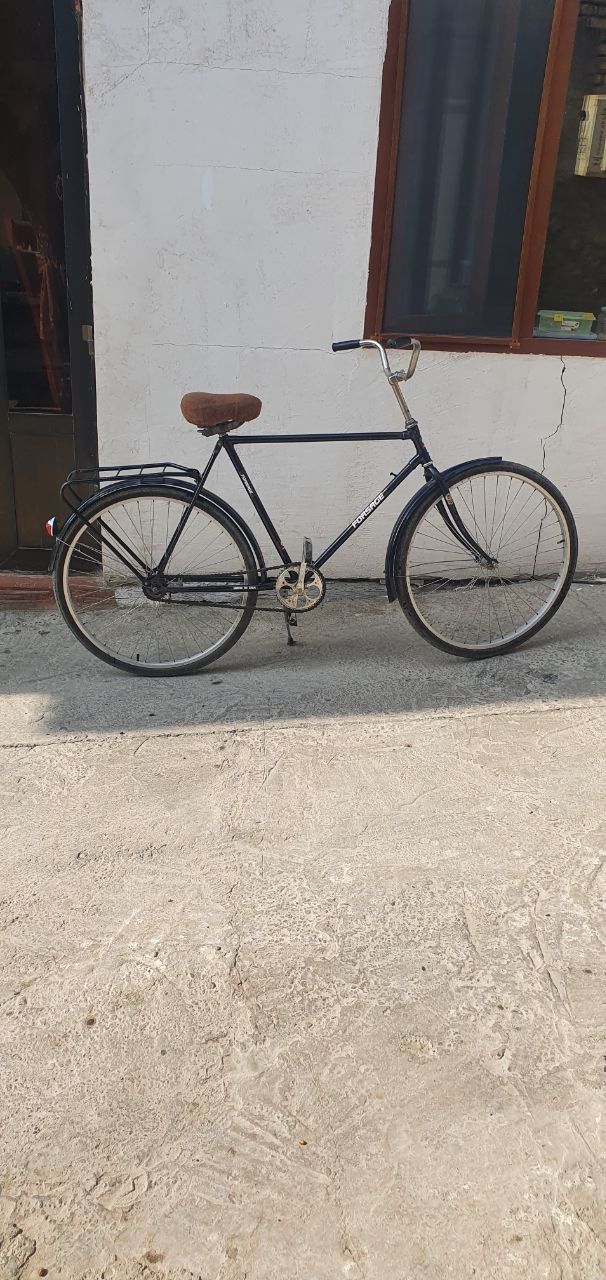 Velosped sotiladi kotta va kichkina