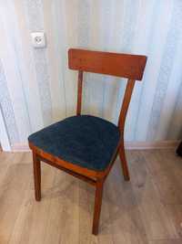 Деревянный  стул