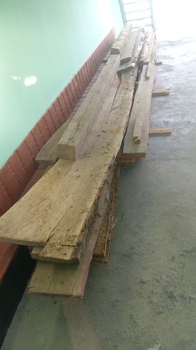 Eski taxta va temirlar