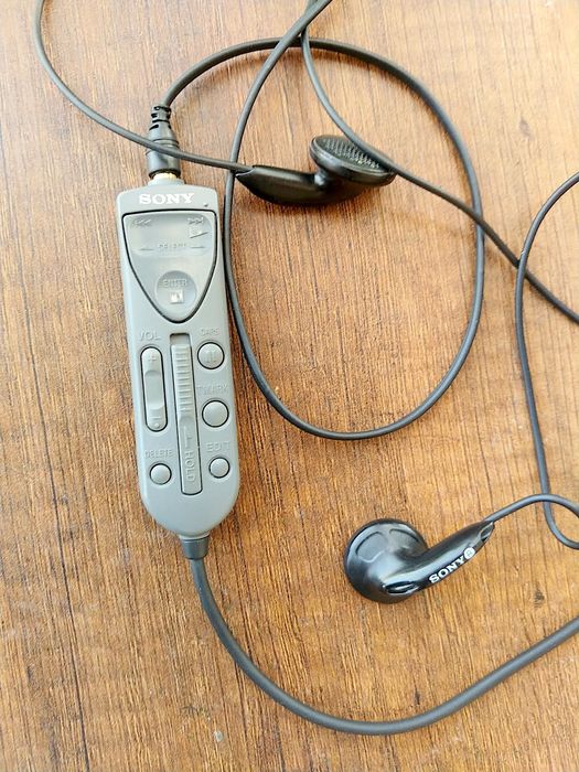 Sony MZ-R35 minidisc recorder Kenwood Aiwa Panasonic Sharp JVC Sanyo