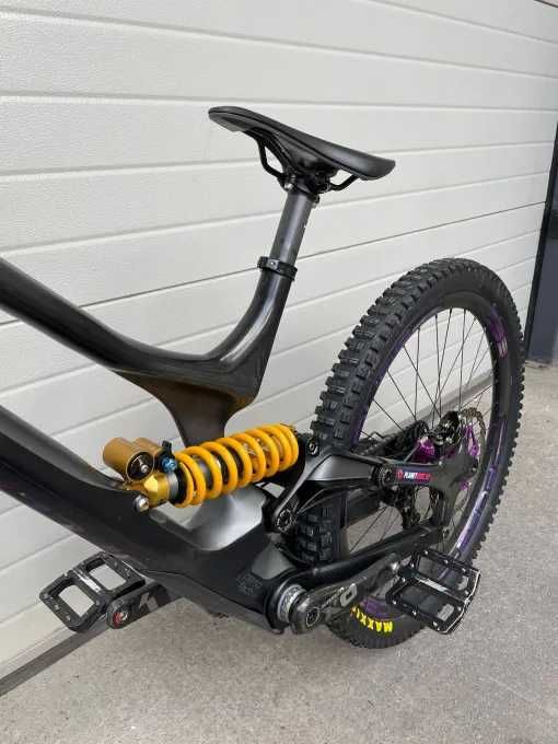 Bicicleta downhill Specialized Demo 8.1 Carbon 2017