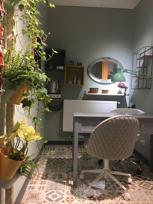 Beauty Boutique inchiriaza post manichiura!