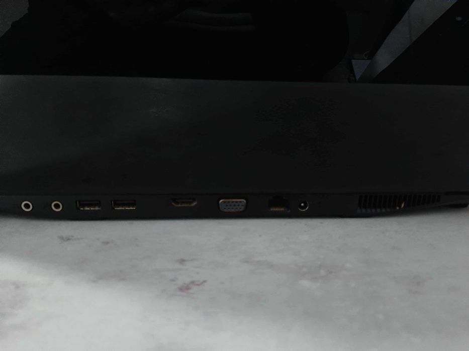 Лаптоп Asus N50v