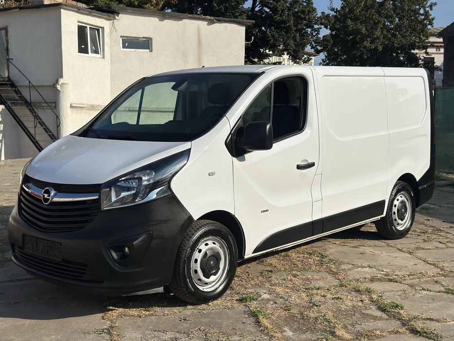 Vand Opel Vivaro 2017,ac functional,camera marsarier,pilot,senzori
