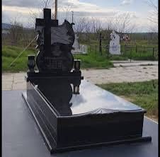 Morminte si scari din granit sau marmura