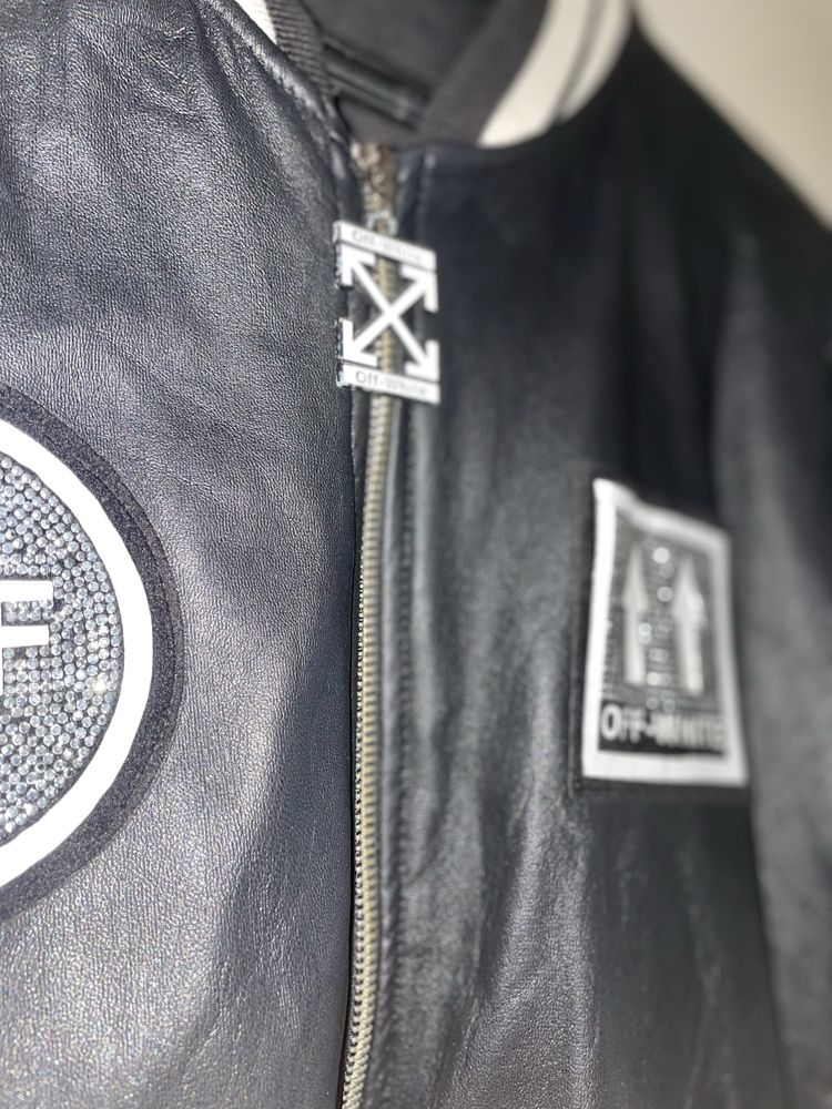 Кожено яке на Off-White с камъни