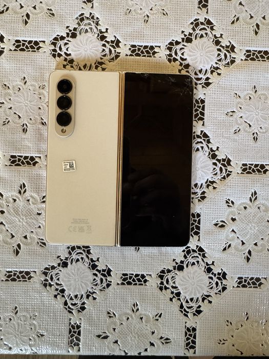 Samsung Galaxy Z-Fold4