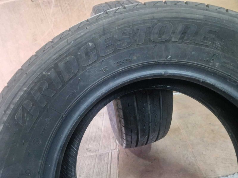 4 Bridgestone R15 C 215/70/ 
летни бусови гуми DOT0721