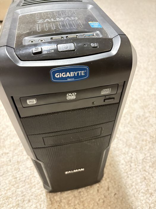 Calculator, PC cu monitor