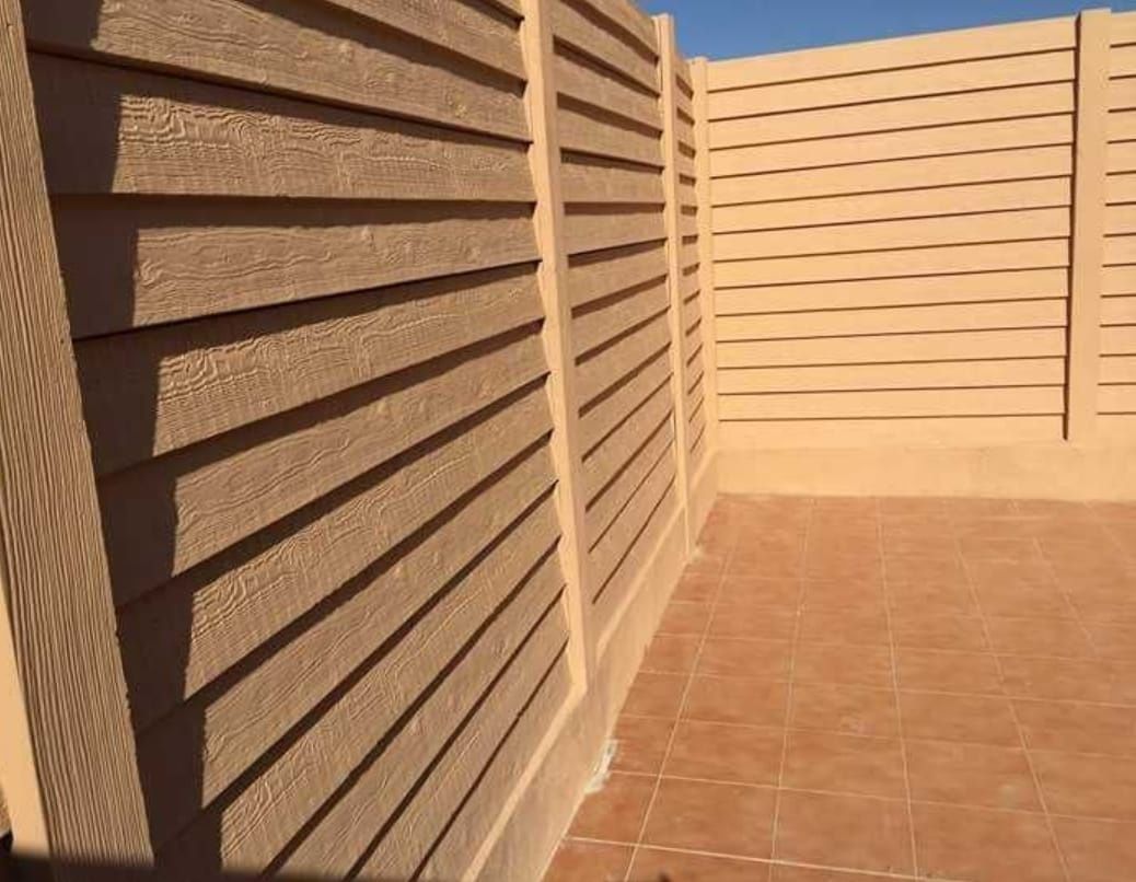 Gard placi beton comprimat stâlpi Oferim montaj profesional transport