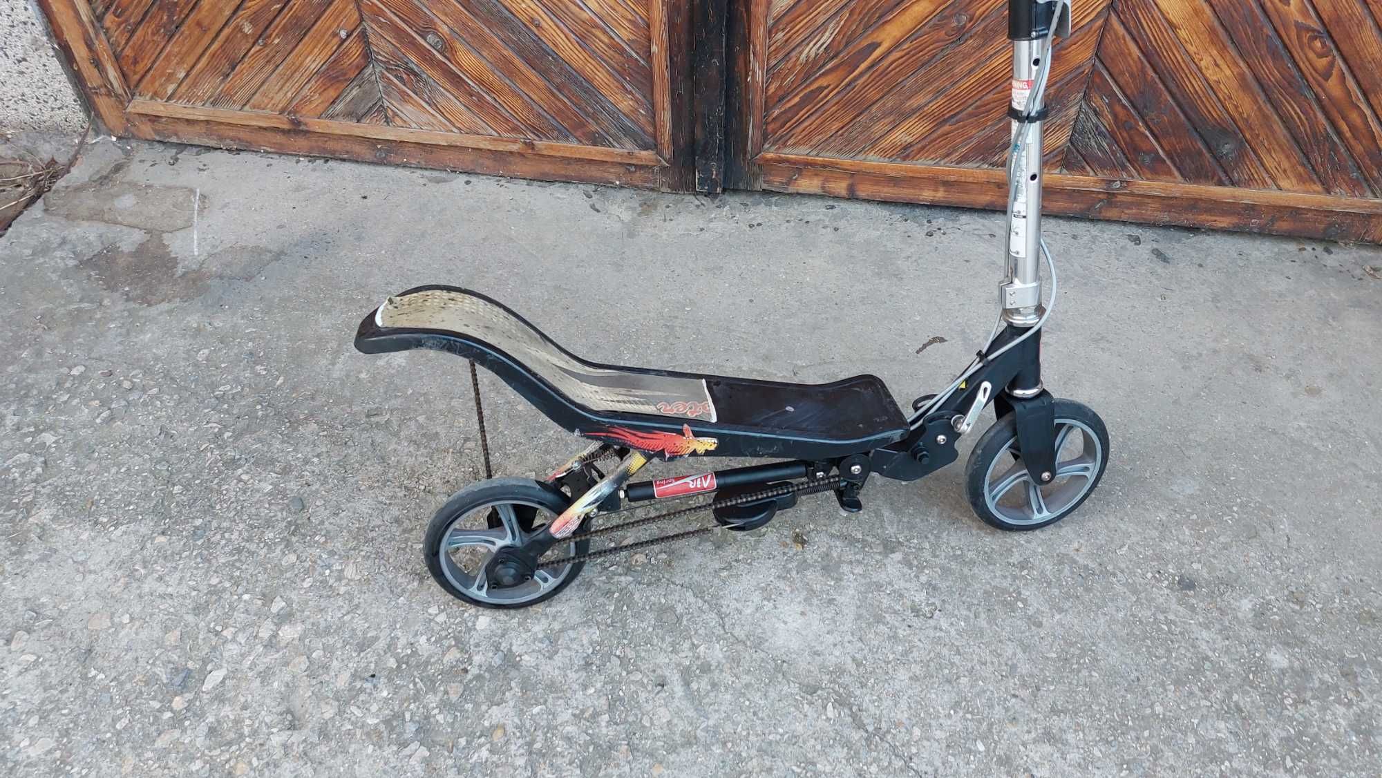 Тротинетка Space scooter, с ръчна спирачка