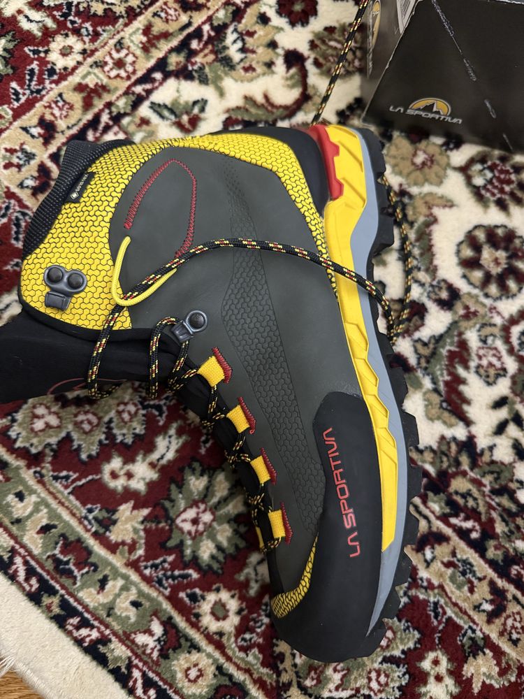 Bocanci La Sportiva Trekkings Trango Tech Leather Gtx-marimea 43