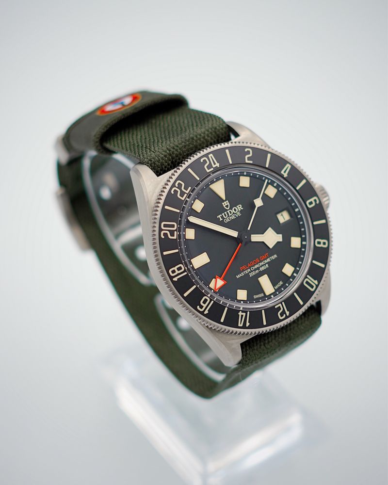 Tudor Pelagos FXD GMT чисто нов