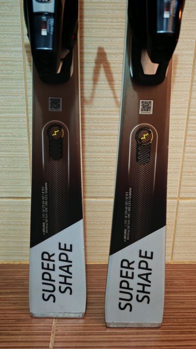 Schiuri/ski Head Supershape e-oroginal 170 cm