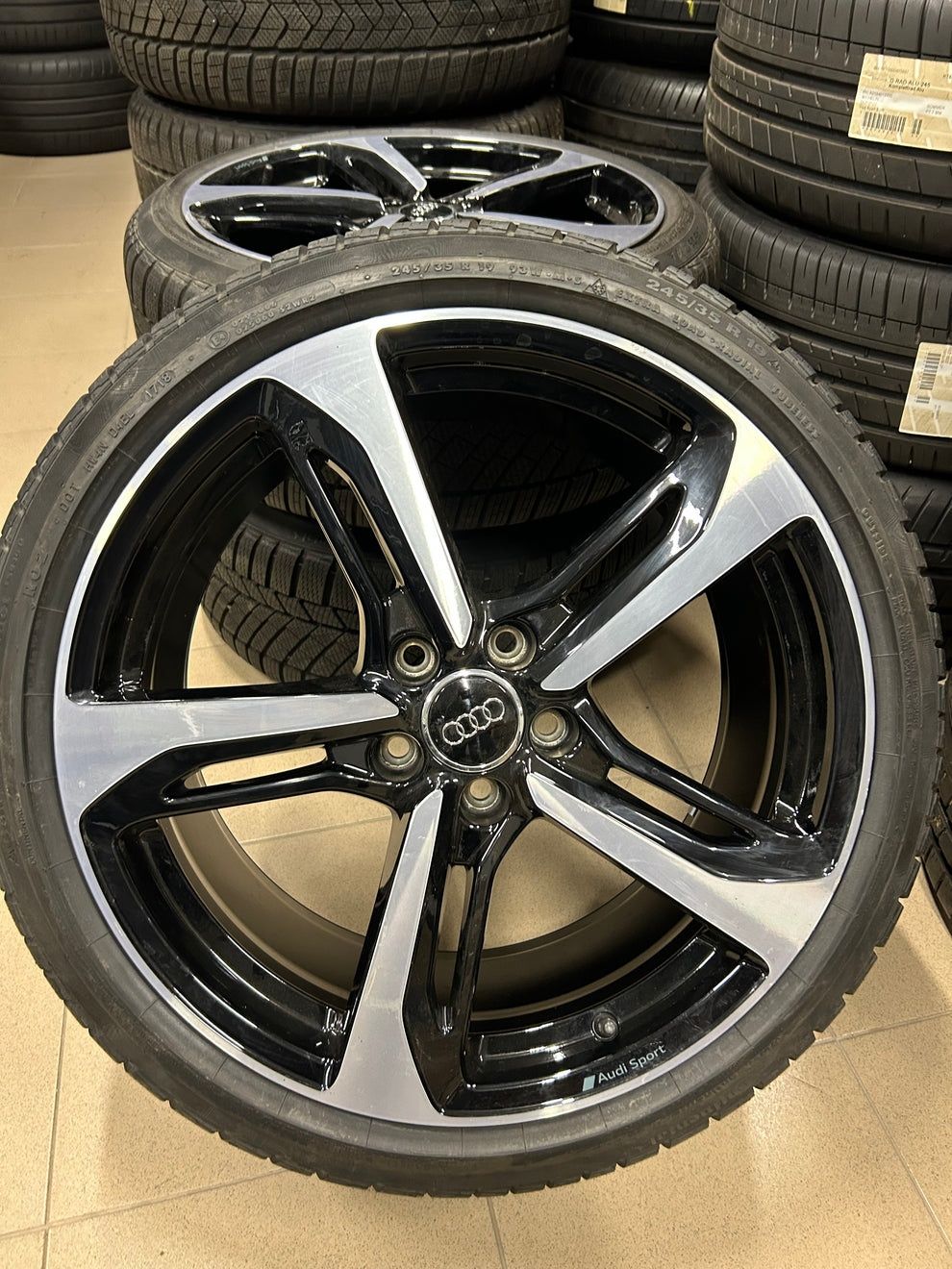 Джанти 19 цола 5х112 Ауди TT TTRS 8S RS3 8V 245/35r19 Audi