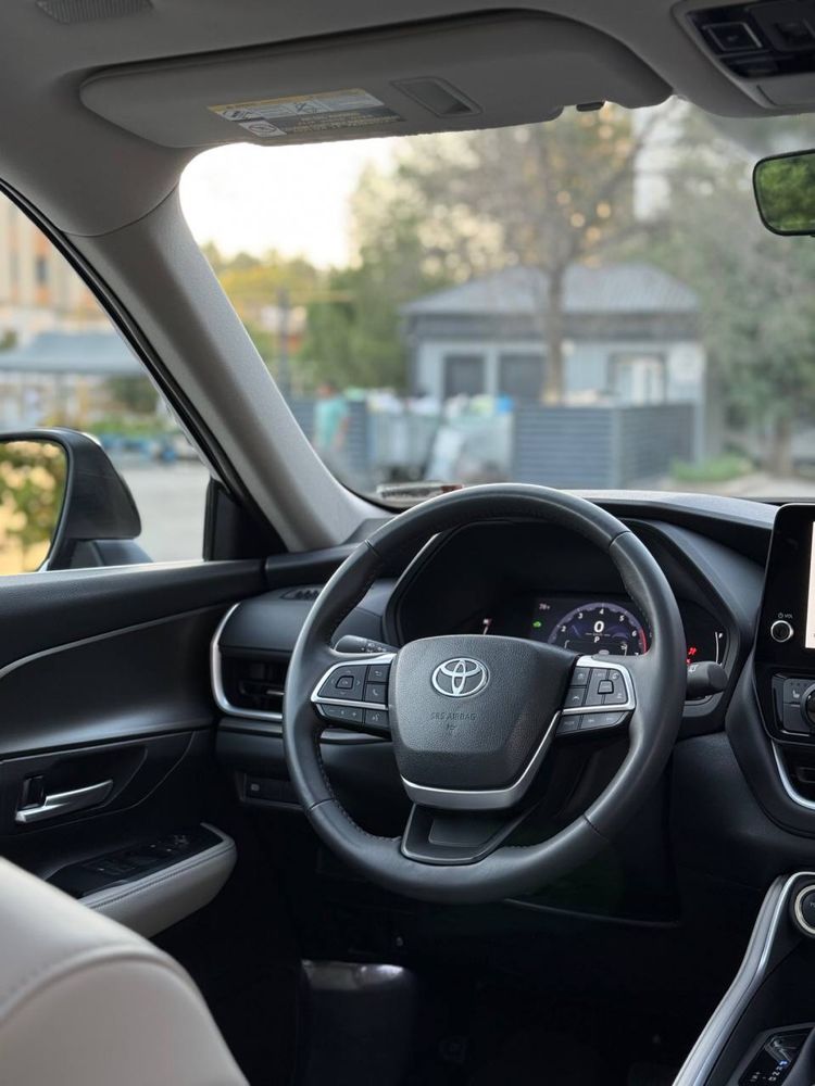 Toyota Grand Highlander