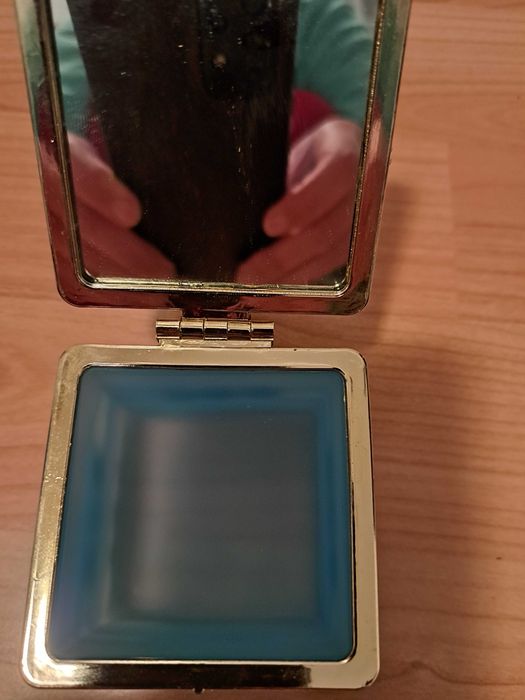 Cutie de bijuterii din sticla