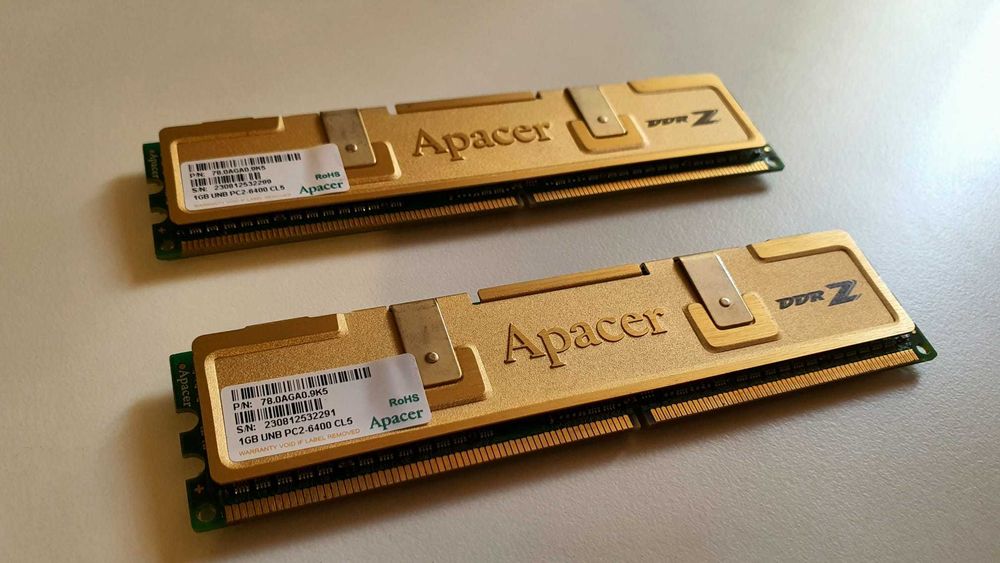 Set 2 Plăcuțe Memorie DDR2 Apacer 1GB PC2-6400 CL5 2GB
