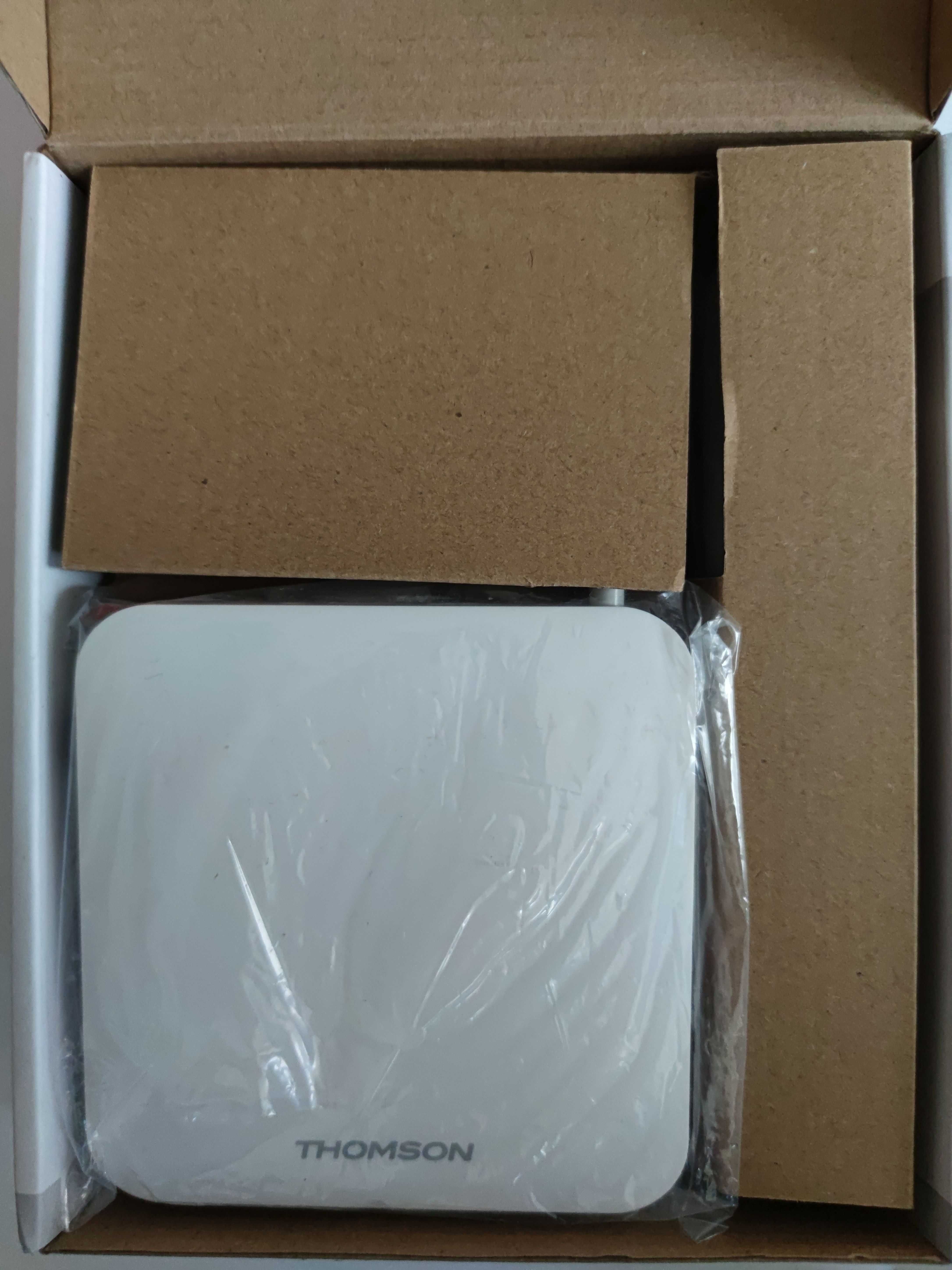 TV Box, медия плеър, Thomson THA100, Андроид ТВ/Android TV 12, Netflix
