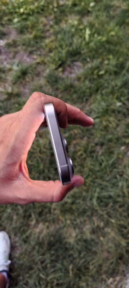 Продавам Iphone 15 pro 256gb за 15ProMax