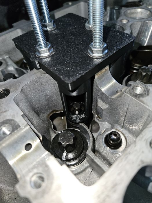 Инструмент за пружини на калапани BMW M47/M57