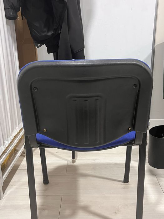 стул,орындық 4 штук бар