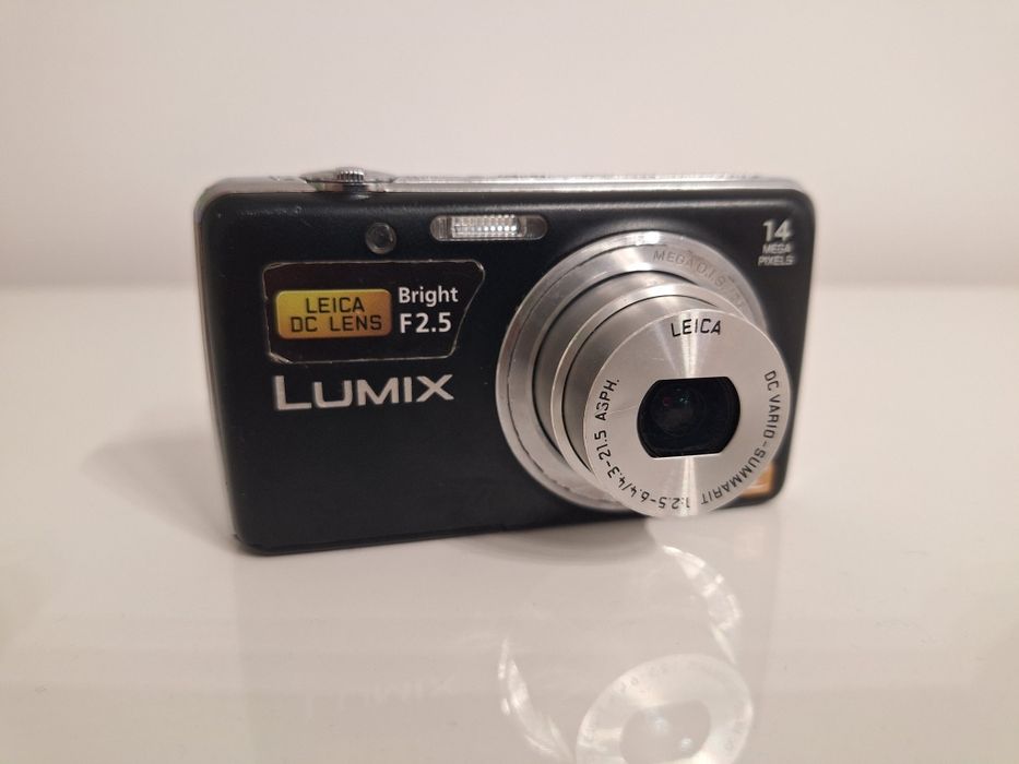 цифров фотоапарат Panasonic LUMIX FS40,14Мп,LEICA обектив