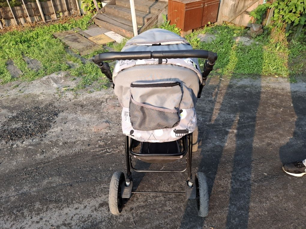 Продам детскую коляску