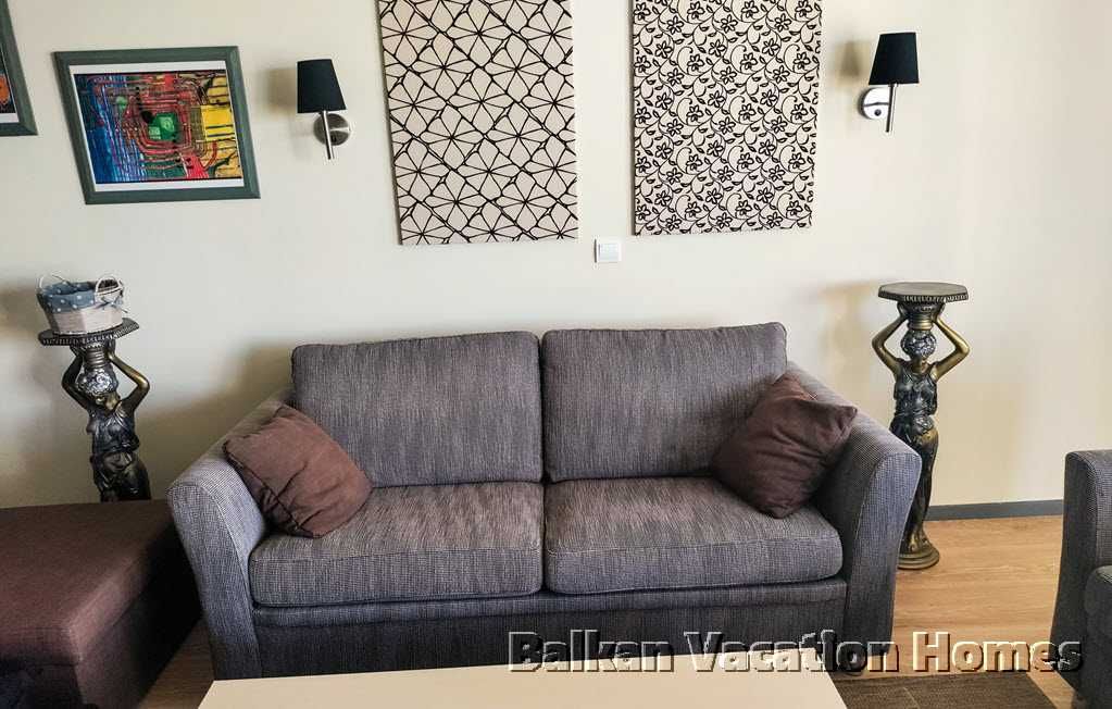 Продава се Двустаен апартамент в Бяла - 80 кв.м за 869 €/кв.м - Снимка #2