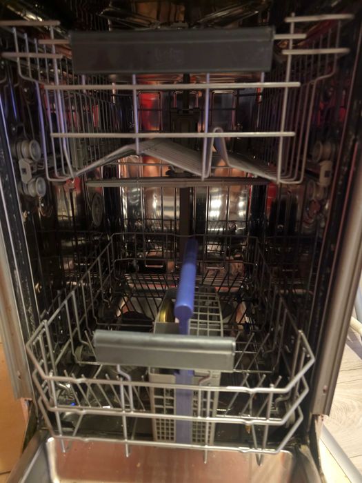 Съдомиялна BEKO DIS 26020 инверторен мотор