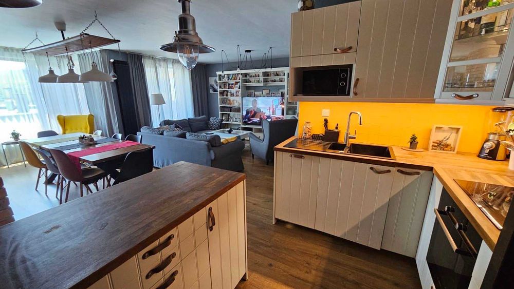 Продавам 4-стаен апартамент БЕЗ КОМИСИОННА!!! в Студентски град