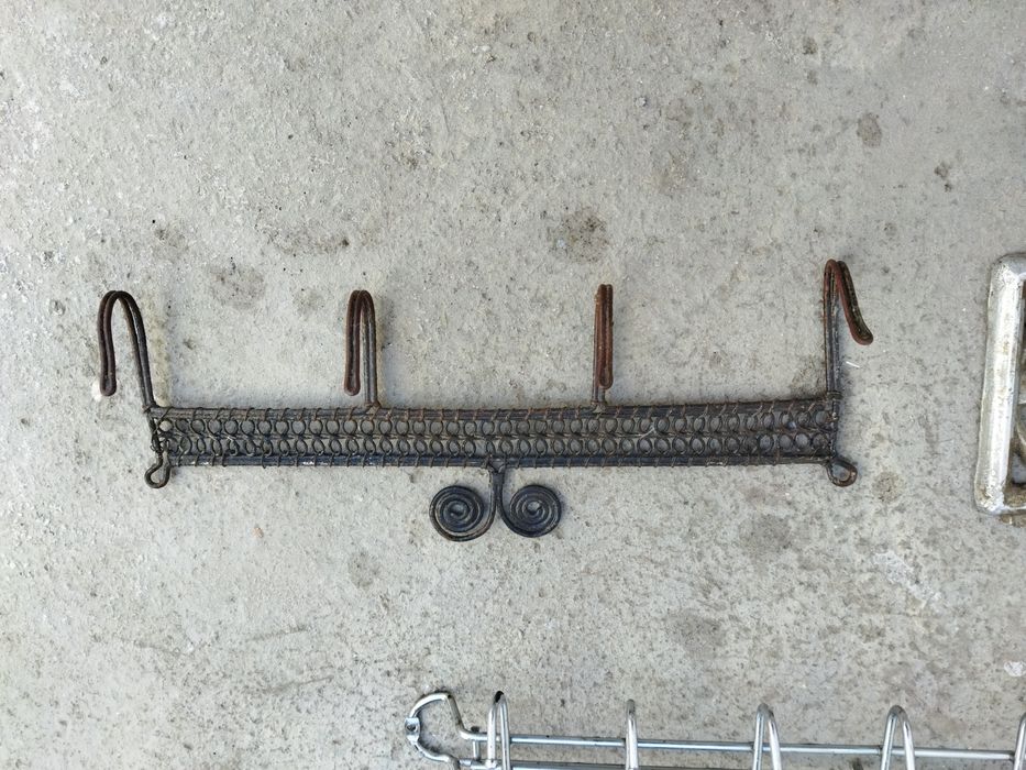 Вешалки настенные