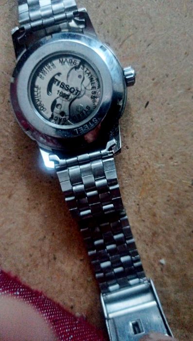 Продам часы ручные