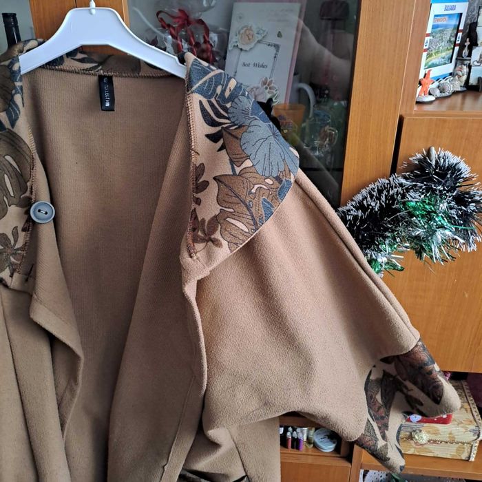 Дамско кафяво палто